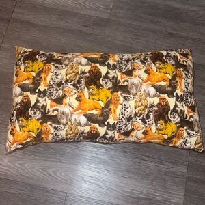 DOG PRINT PILLOW